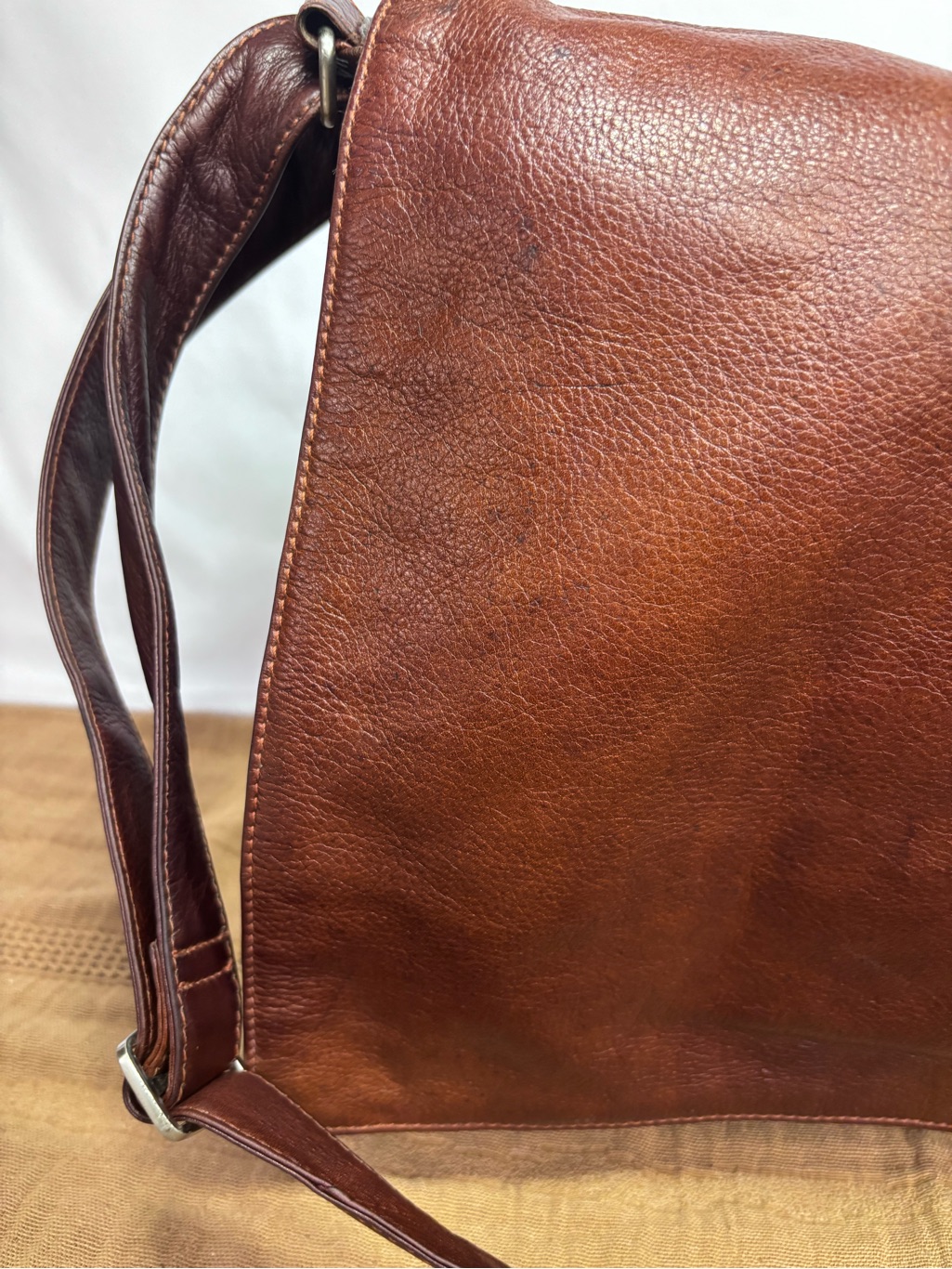 Vintage Y2k Osgoode Marley Full-Grain Leather Messenger Bag — image 7 of 8